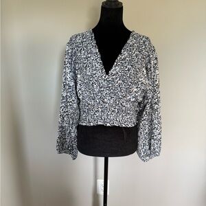 Abercrombie & Fitch Black and White Patterned Blouse